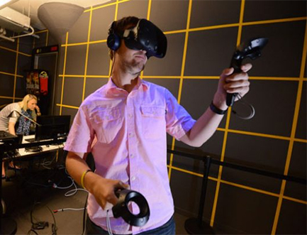 VR